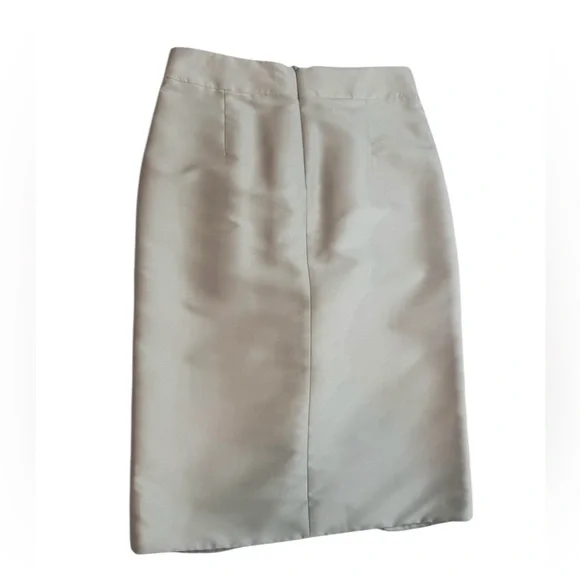 Giorgio Armani Runway Off White/Light Grey Silk Skirt, Size 6
